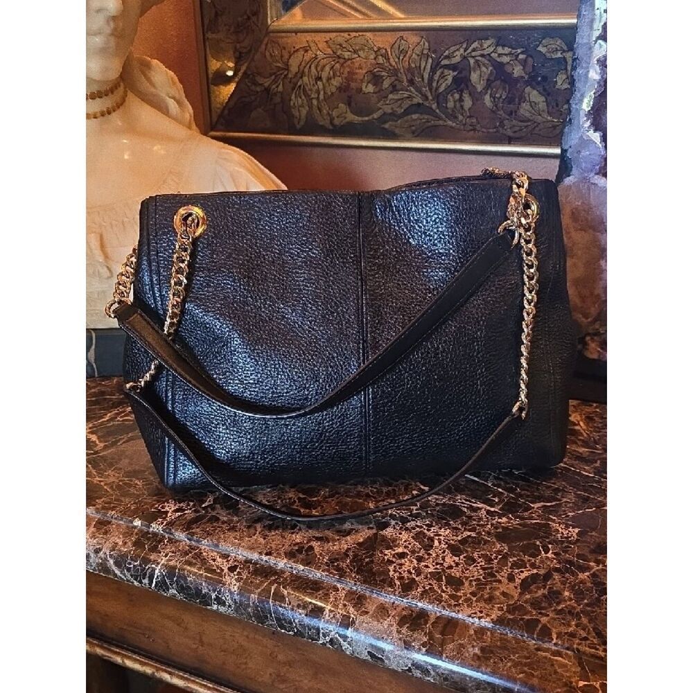 Michael Kors Black Leather Chain Strap Shoulder Bag with Gold Hardware - Picture 4 of 13